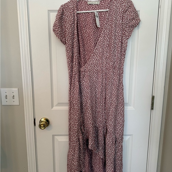 Abercrombie & Fitch Mauve Patterned Midi Wrap Dress - Picture 4 of 4